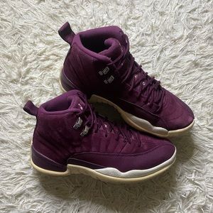 Jordan 12 Bordeaux Sz 9.5